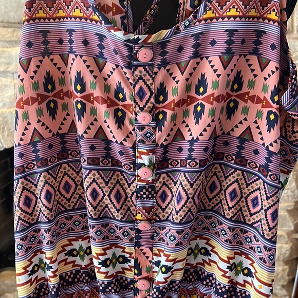 Geometric Colorful Romper - Picture 5 of 6